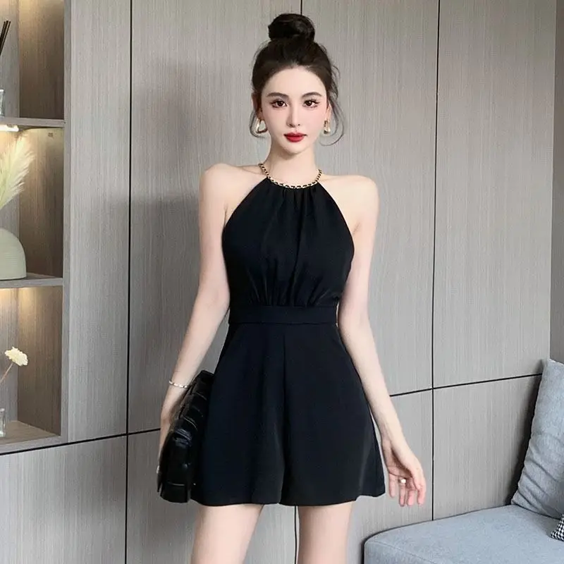 Cool White Woman Shorts Office - Summer Clothing Trends 2025 recension och pris