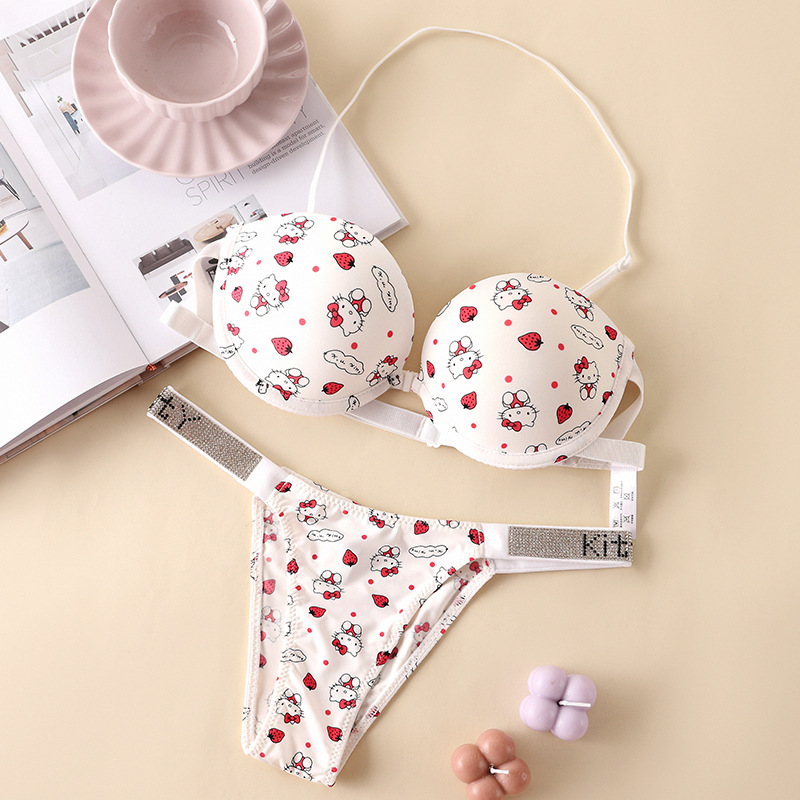 Hello Kitty New Cartoon Strapl - Summer Quotes recension och pris