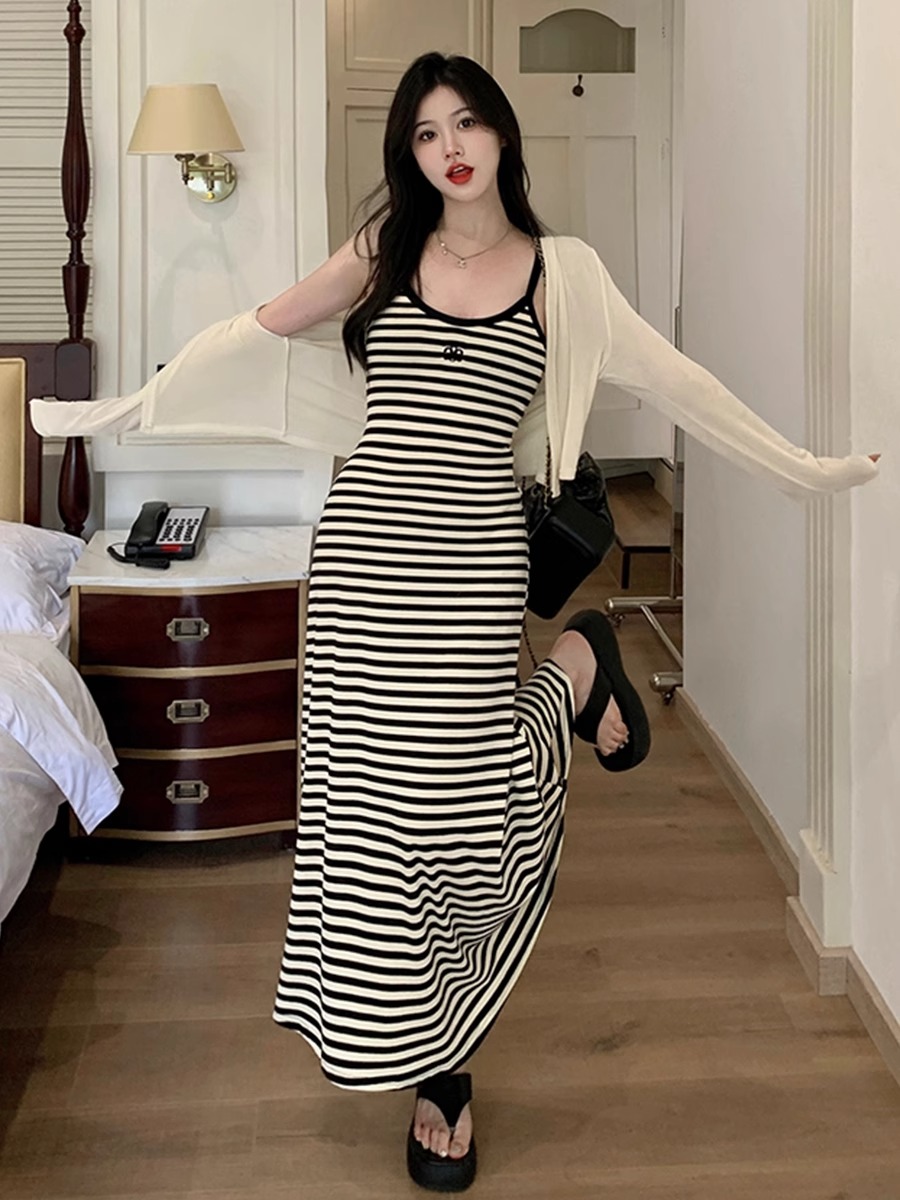 Summer Stripe A-Line Dress V-N - Summer Line Clothing Brand recension och pris