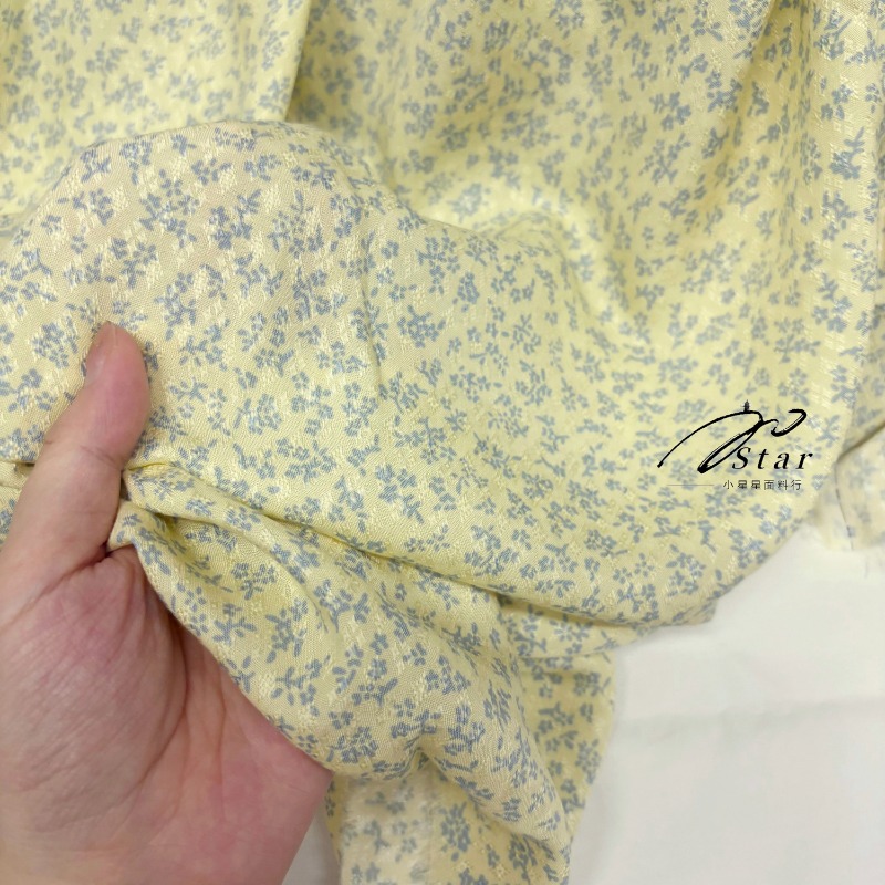 Soft Drooping Light Yellow Jac - Soft Summer Yellow Clothing recension och pris